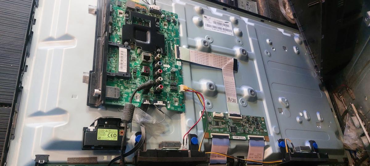 Основна платка - ,,BN94-13998K,BN41-02663A от телевизор Samsung модел ...