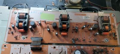 Inverter BL2500F01022  от телевизор FUNAI модел LCD-D2007 със счупен дисплей UE200EA