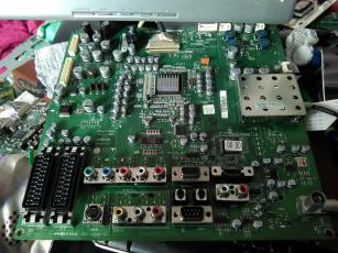 Main AV - 68709M0348F - 060617